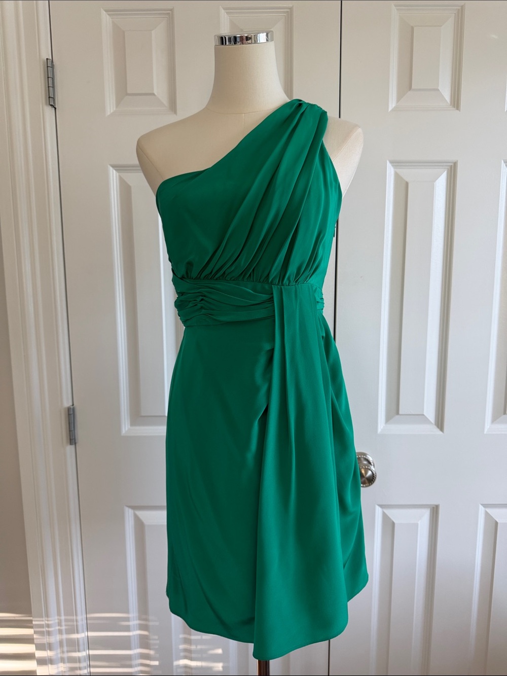 Shoshana One-Shoulder Green 100% Silk Cocktail Wedding Guest Dress Size 2